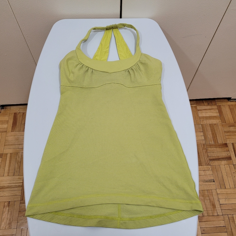 Lululemon top